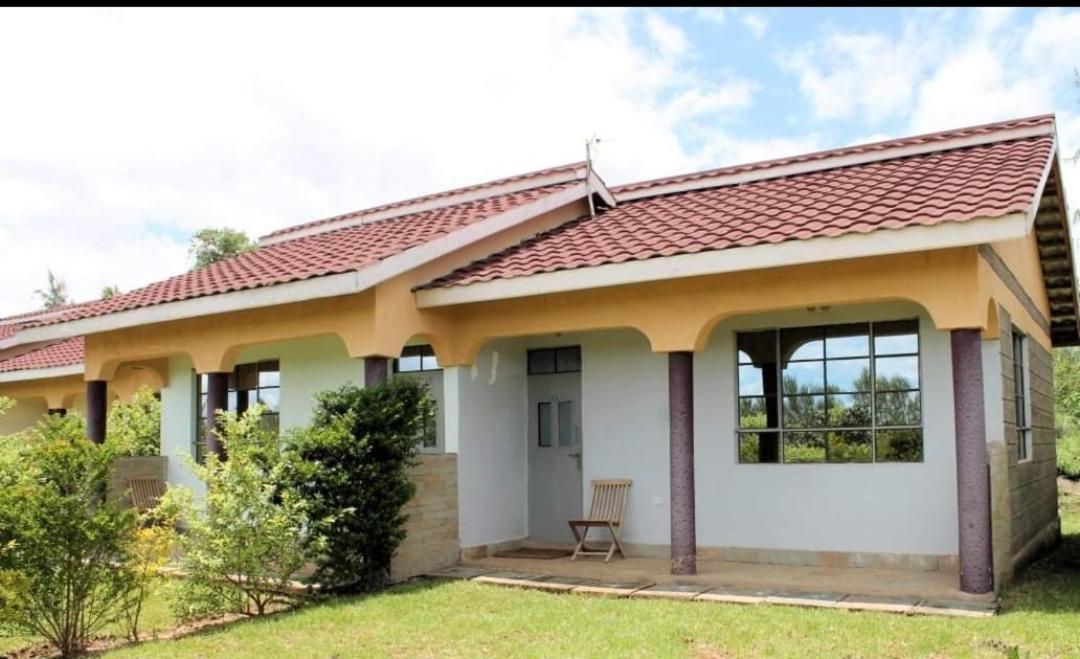 Buens Lugar Hotel Nanyuki Exterior photo